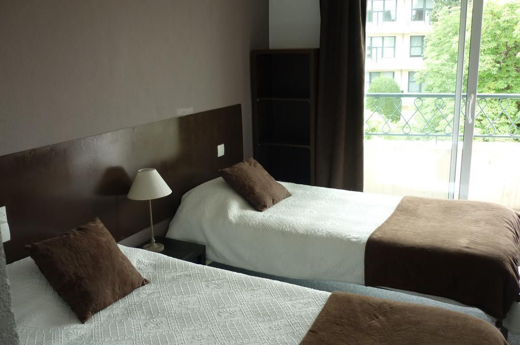 L'Hospitalet Saint Charles Hotel Montpellier Room photo